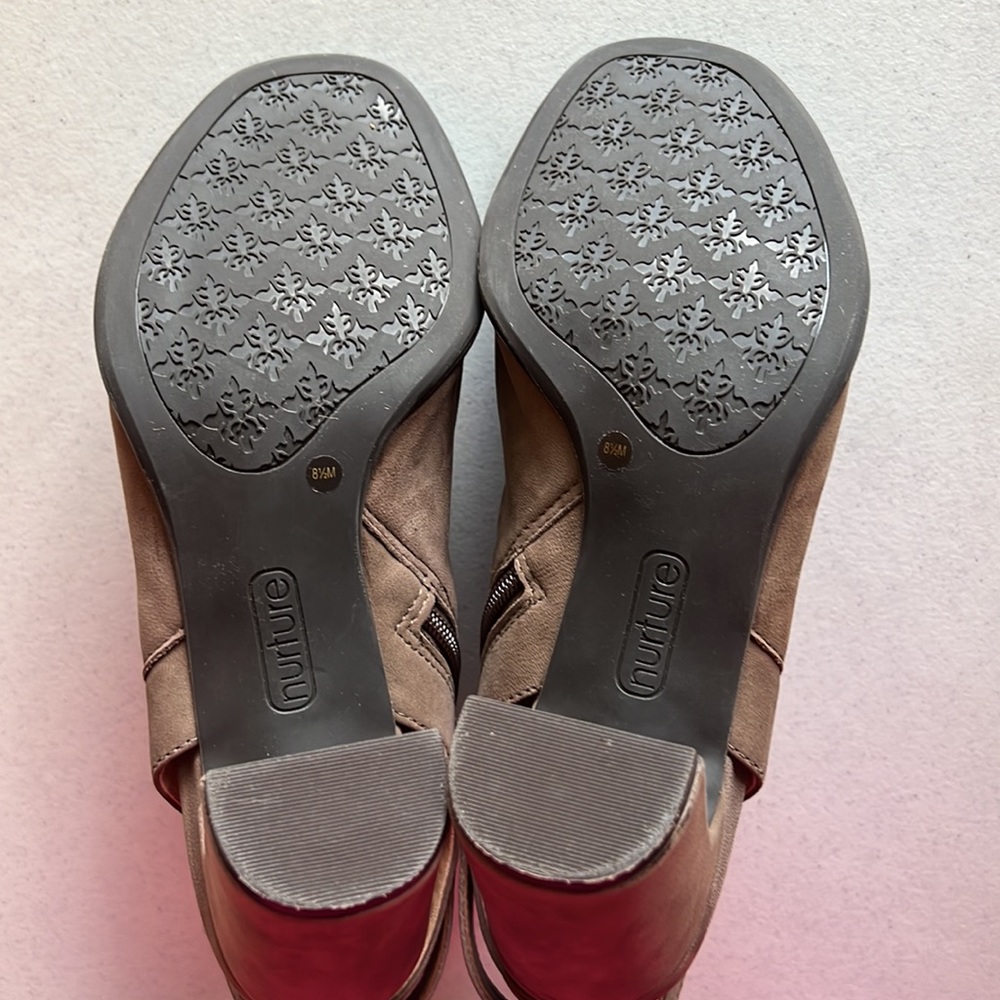 Gorgeous Nurture Suede Booties Size 8.5 - Picture 7 of 7